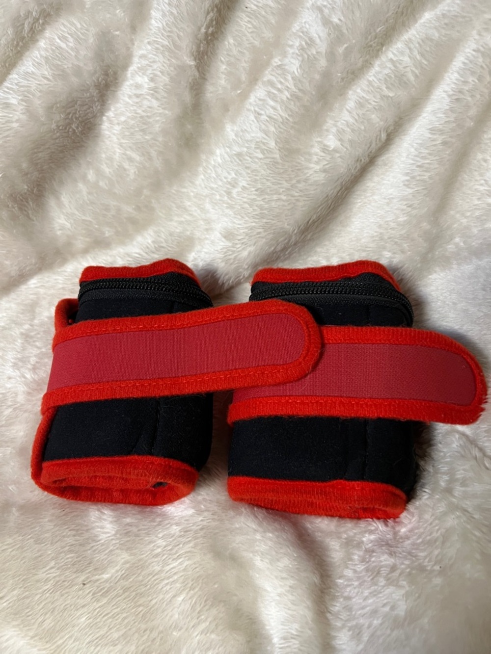 BALLY TOTAL FITNESS 💪 PAIR BLACK/RED NYLON VELCRO 2-LB EACH WRIST/ANKLE WEIGHTS - Picture 6 of 6